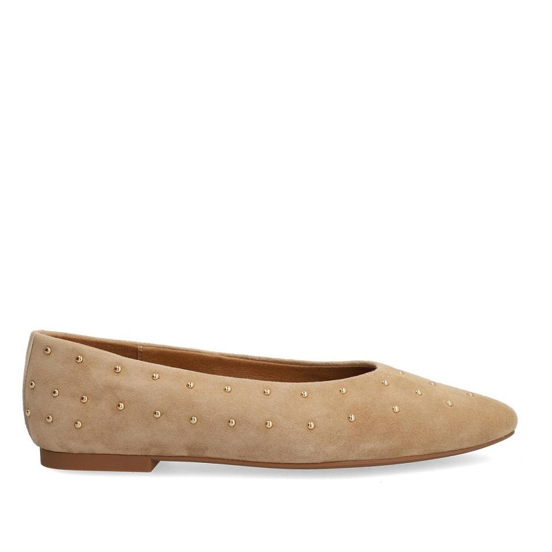 ALPEALPEWOMANPARIS555812-1.jpg