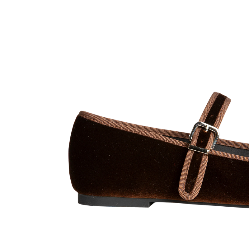 CORINA MARY JANE M5630 COLOR MARRON-  52107