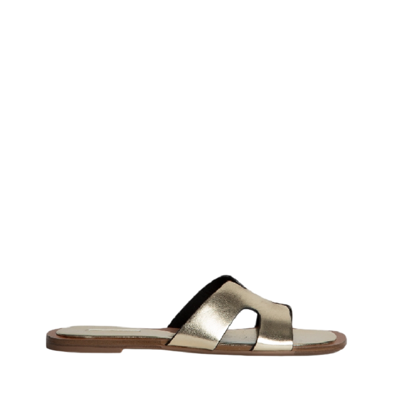 CorinaSandaliaM5470Dorado-1_8c09e266-a3fa-460f-b3b1-5b1dc51e43f6.png