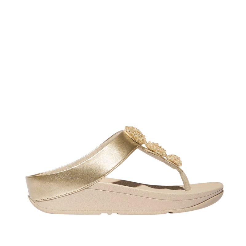 FITFLOPIU1-675WFINOBEADIE-BUTTONMETALLICTOE-POSTSPLATINO1.png