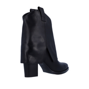 Itse Riota Black -52017