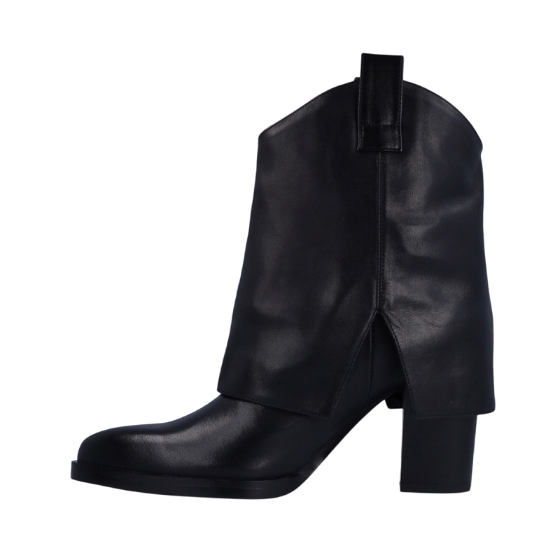 Itse Riota Black -52017