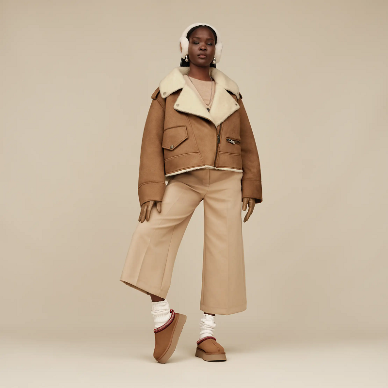 UGGTAZZII1174471-CHESTNUT-8.png